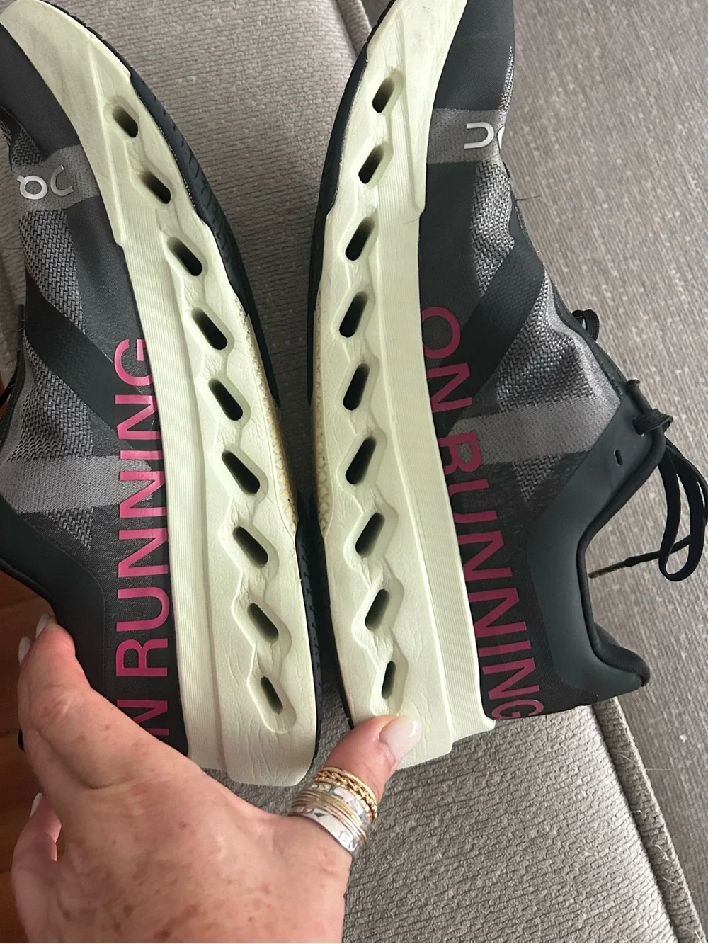 ON Running Women's Cloudsurfer Next Shoes, Black/Lima, US 11